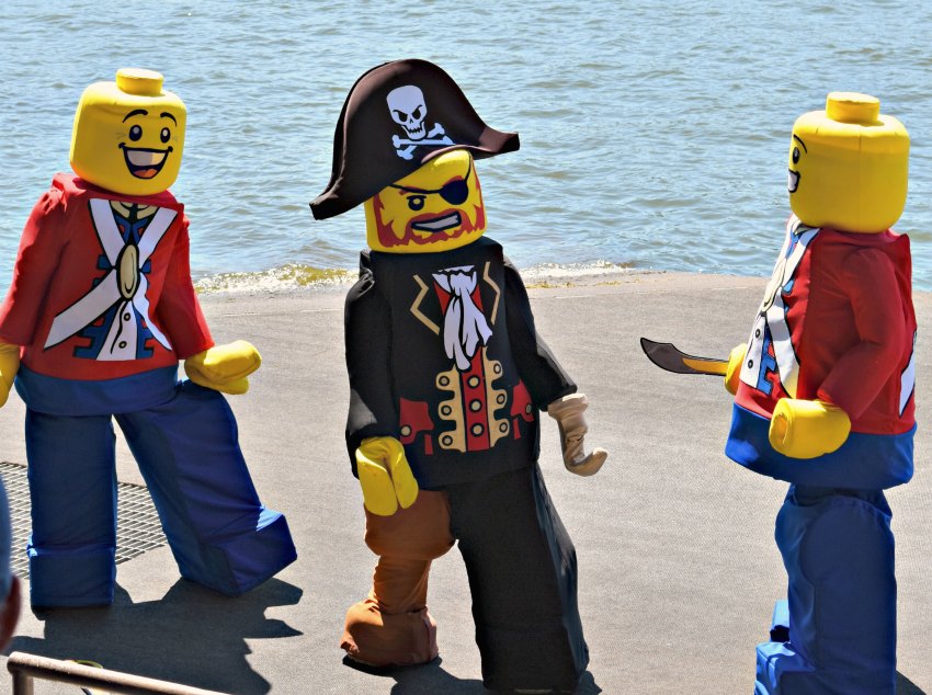 LEGOLAND FL Pirate Show