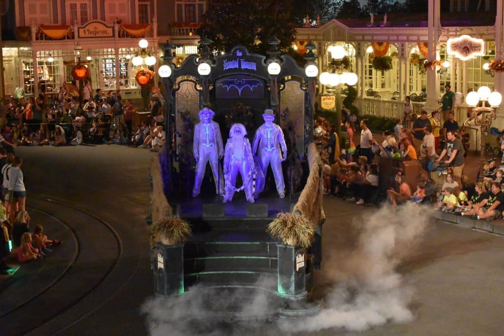 Hitchhiking ghosts parade float disney halloween party