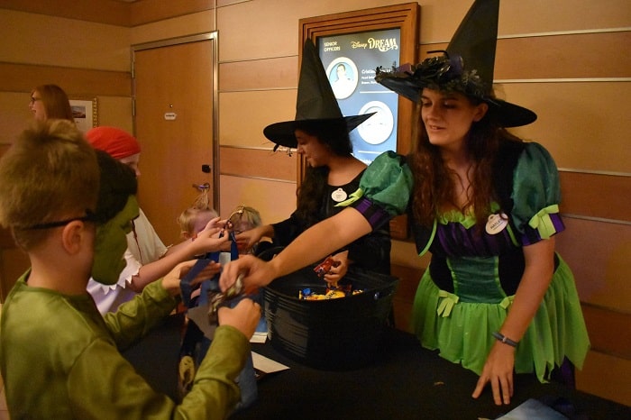 trick or treating disney halloween cruise