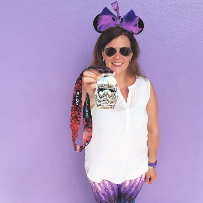 rundisney purple wall medal pic