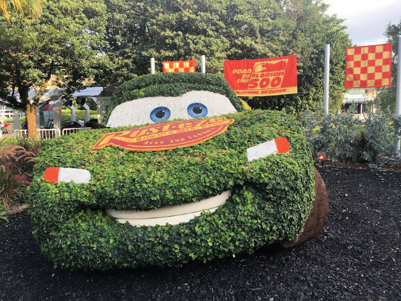 epcot lightning topiary