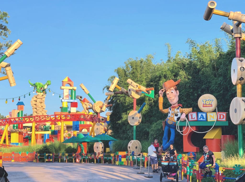 Early Morning Magic at Toy Story Land (1)