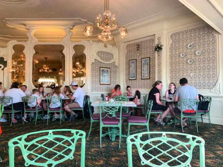 Where to Find the Best Breakfast at Magic Kingdom